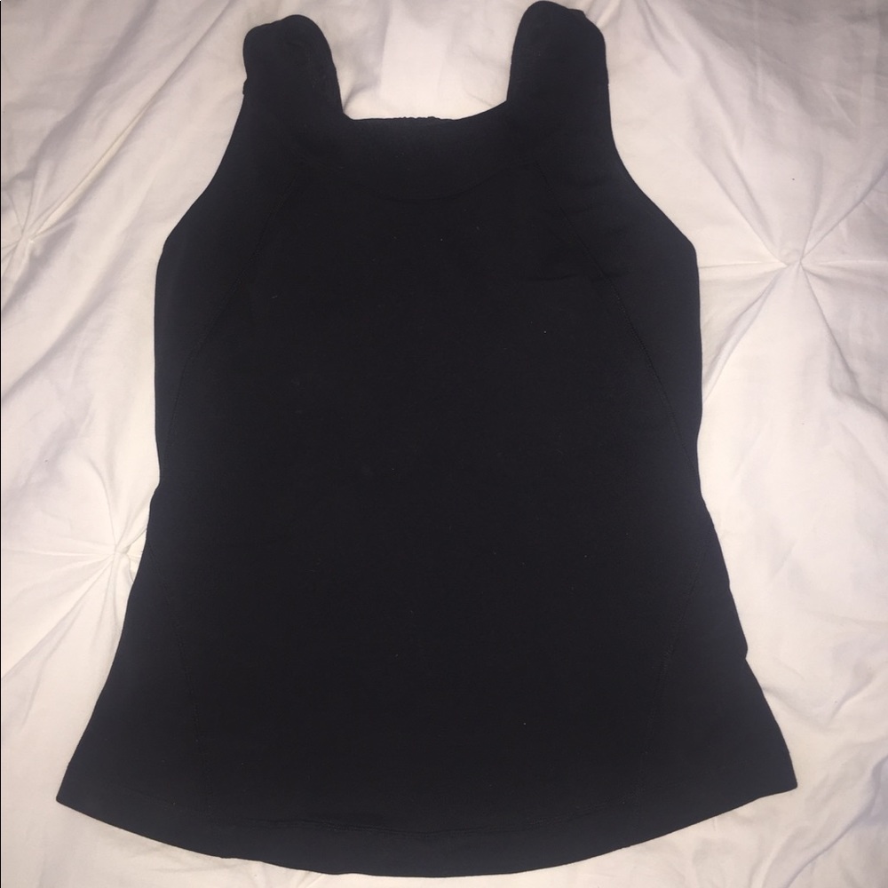 Lululemon Black tank top with built in bra sz 34d